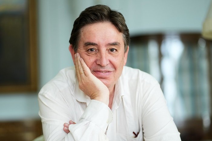 Luis García Montero. Habitaciones separadas